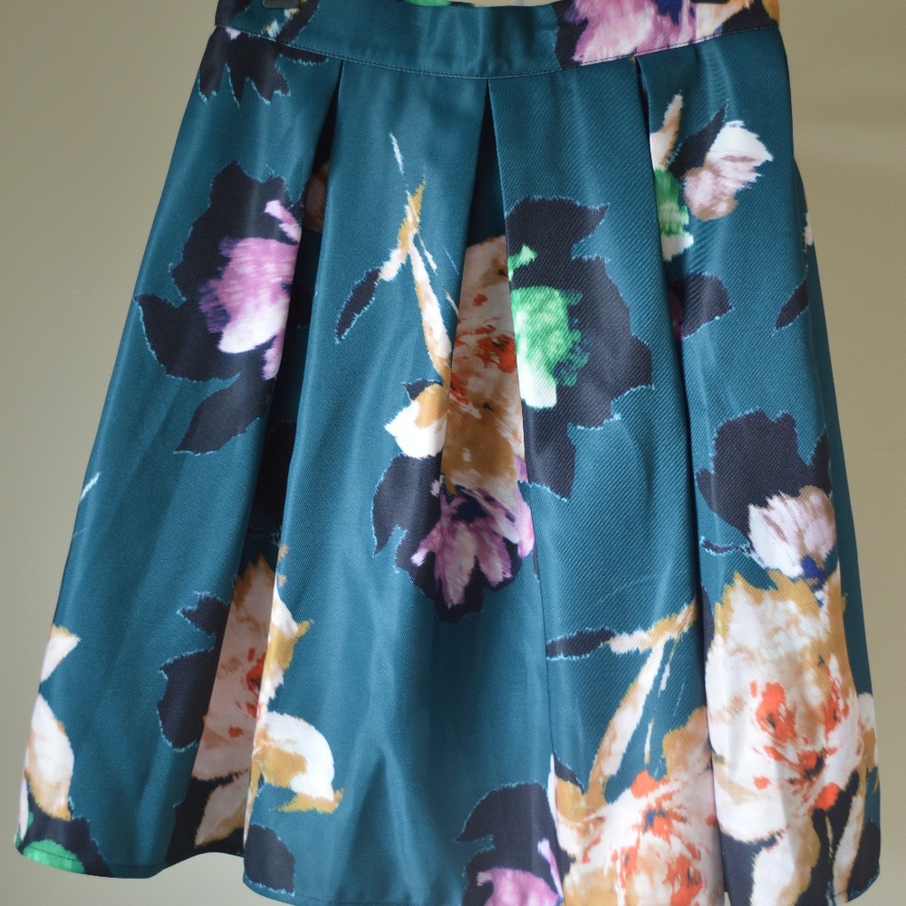 Floral Illusion Pleated Skirt